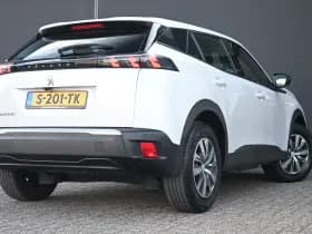 Peugeot e-2008 thumbnail 2