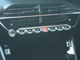 Peugeot e-2008 thumbnail 17