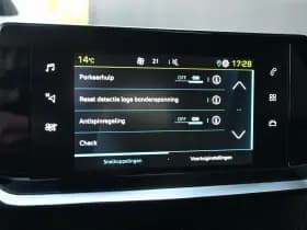 Peugeot e-2008 thumbnail 18