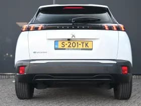 Peugeot e-2008 thumbnail 6