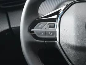 Peugeot e-208 thumbnail 12