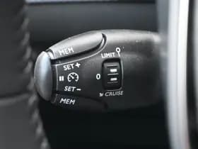 Peugeot e-208 thumbnail 23