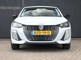 Peugeot e-208 thumbnail 4