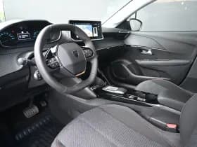 Peugeot e-208 thumbnail 6