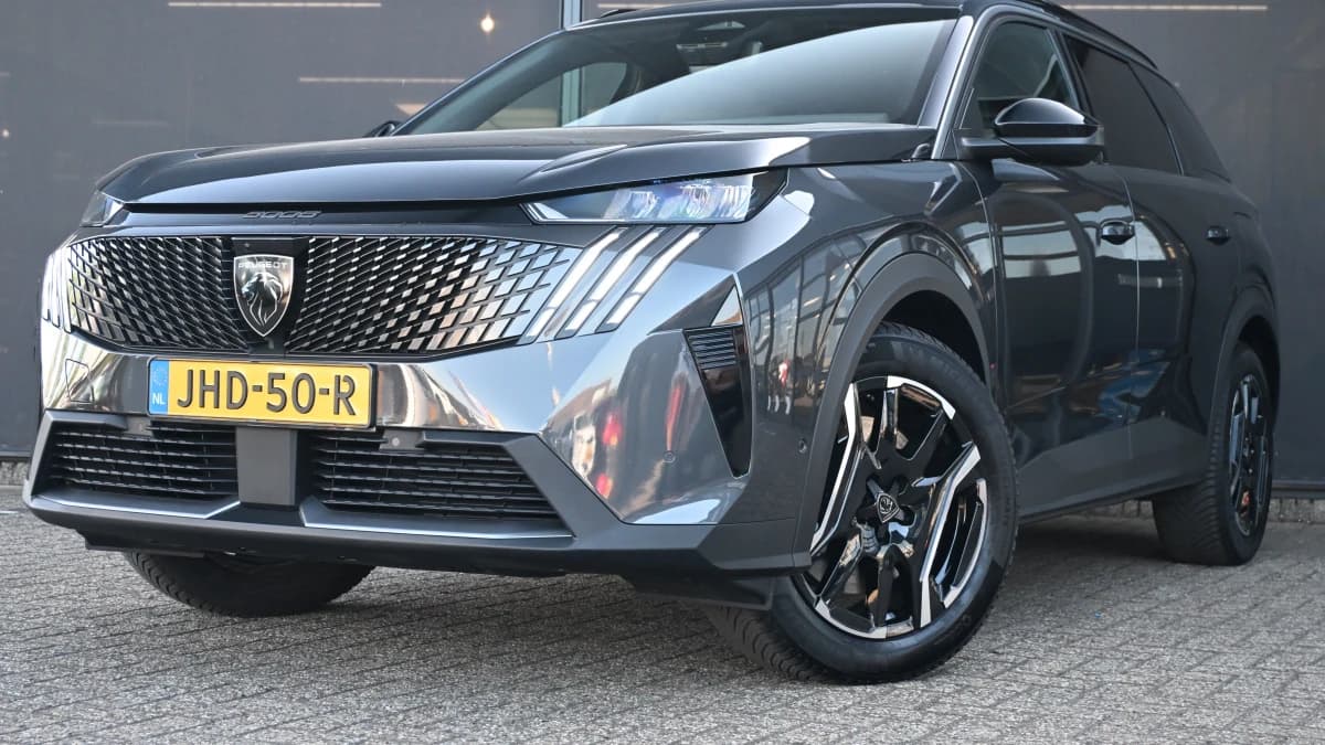 Peugeot E-5008 — foto 1