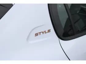 Peugeot 208 thumbnail 10