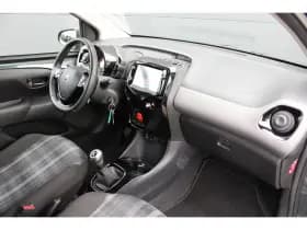 Peugeot 108 thumbnail 3