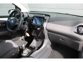 Peugeot 108 thumbnail 3