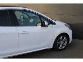 Peugeot 208 thumbnail 10