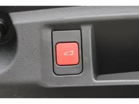 Peugeot e-308 thumbnail 12