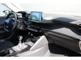 Peugeot 208 thumbnail 3