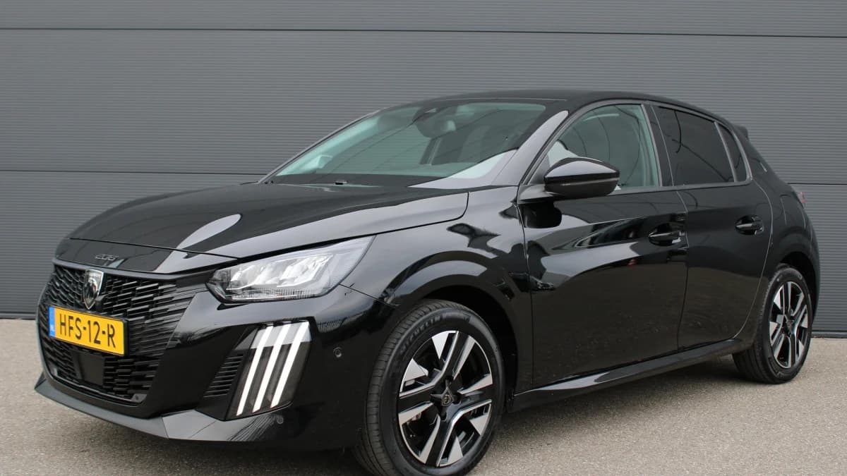 Peugeot 208 — foto 1
