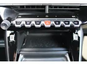 Peugeot e-2008 thumbnail 29