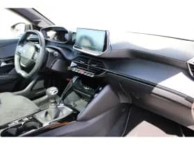 Peugeot 208 thumbnail 3
