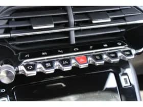Peugeot 208 thumbnail 23