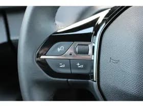 Peugeot e-2008 thumbnail 27