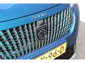 Peugeot 2008 thumbnail 9