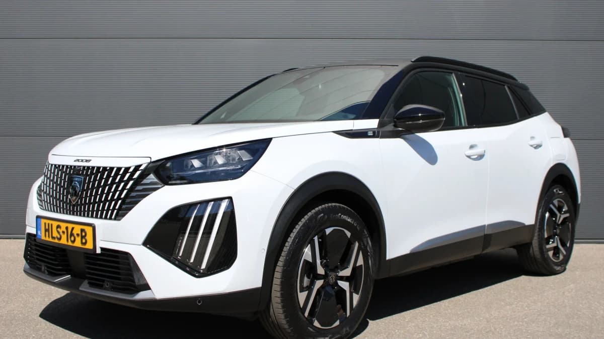 Peugeot e-2008 — foto 1