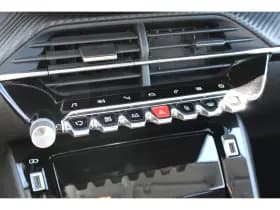Peugeot 208 thumbnail 18