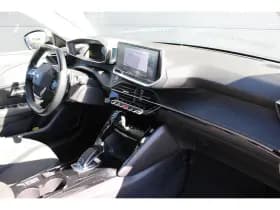 Peugeot 208 thumbnail 3
