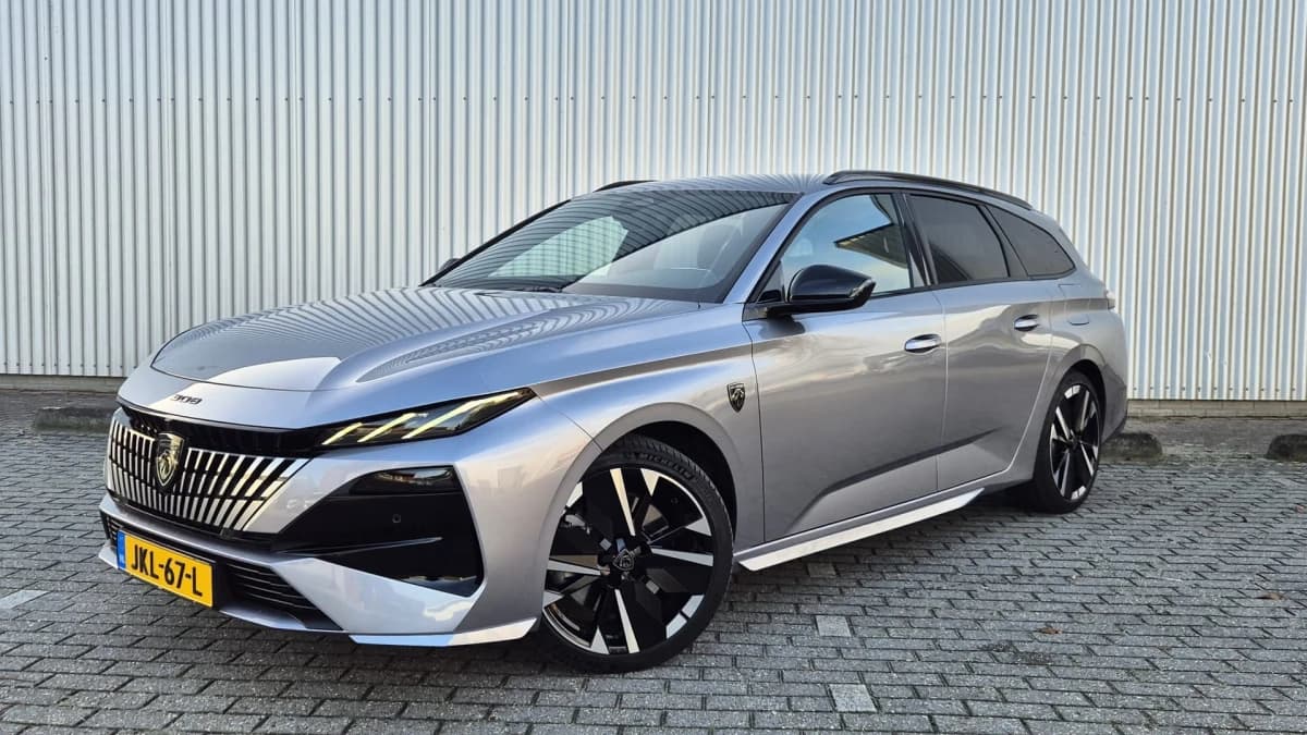 Peugeot 308 — foto 1