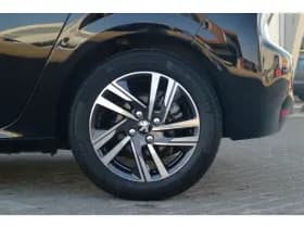 Peugeot 208 thumbnail 10