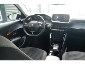 Peugeot e-208 thumbnail 7