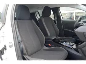 Peugeot e-208 thumbnail 10