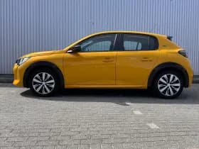 Peugeot e-208 thumbnail 2