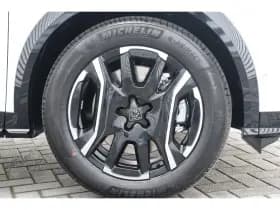 Peugeot e-3008 thumbnail 15