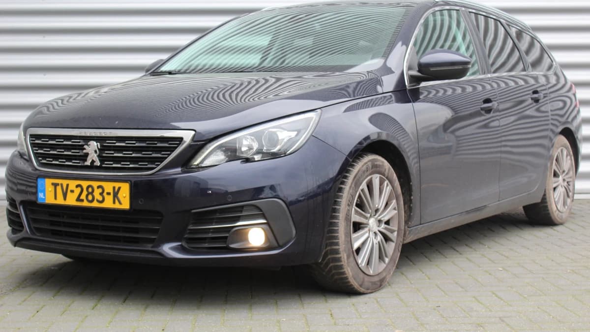 Peugeot 308 — foto 1