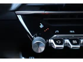 Peugeot e-2008 thumbnail 35
