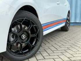 Peugeot 208 thumbnail 2