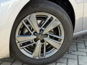 Peugeot 308 thumbnail 3