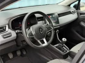 Renault Clio thumbnail 12