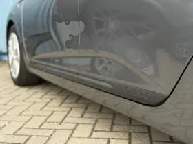 Renault Clio thumbnail 16
