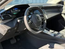 Peugeot e-408 thumbnail 10