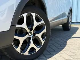 Renault Captur thumbnail 11