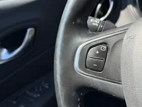 Renault Captur thumbnail 24