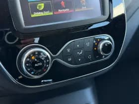 Renault Captur thumbnail 30