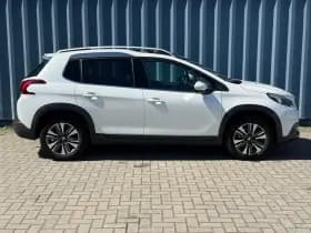Peugeot 2008 thumbnail 6