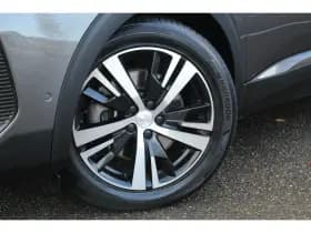 Peugeot 3008 thumbnail 2