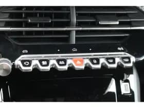 Peugeot 208 thumbnail 25