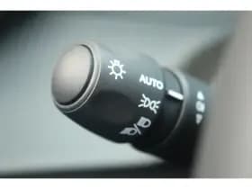 Peugeot e-208 thumbnail 14