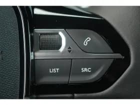 Peugeot e-208 thumbnail 17