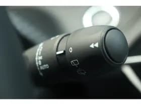 Peugeot e-208 thumbnail 18