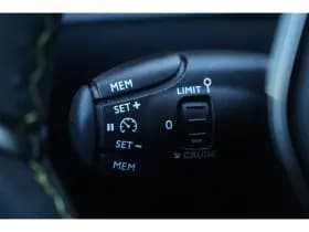 Peugeot e-208 thumbnail 15
