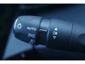 Peugeot e-208 thumbnail 17
