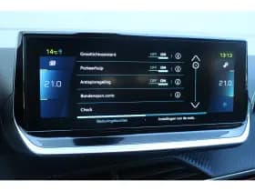 Peugeot e-208 thumbnail 24