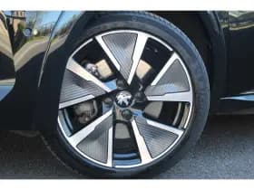 Peugeot e-208 thumbnail 10